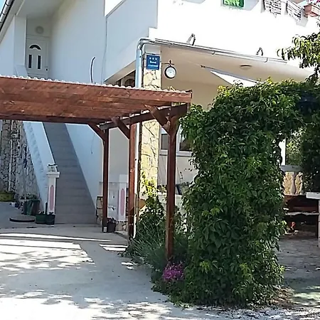 Carmen Apartman